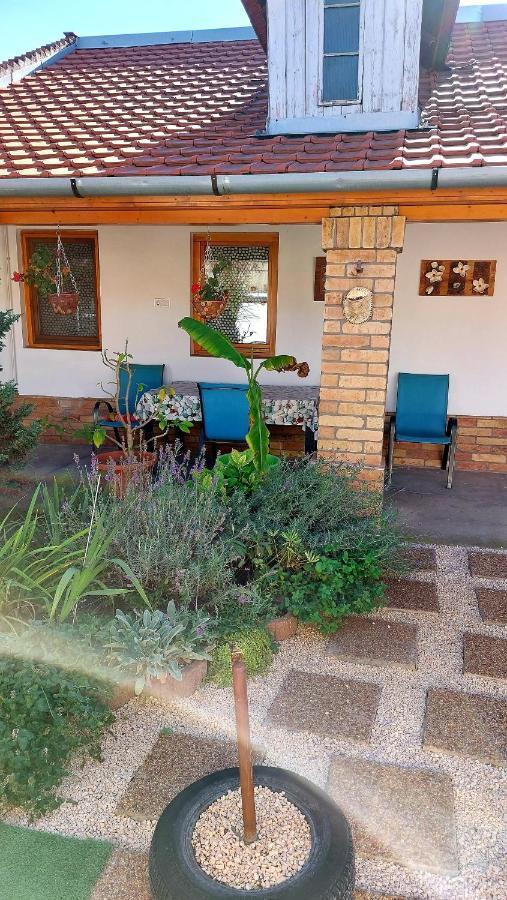 Mandula Apartman Szeged Luaran gambar